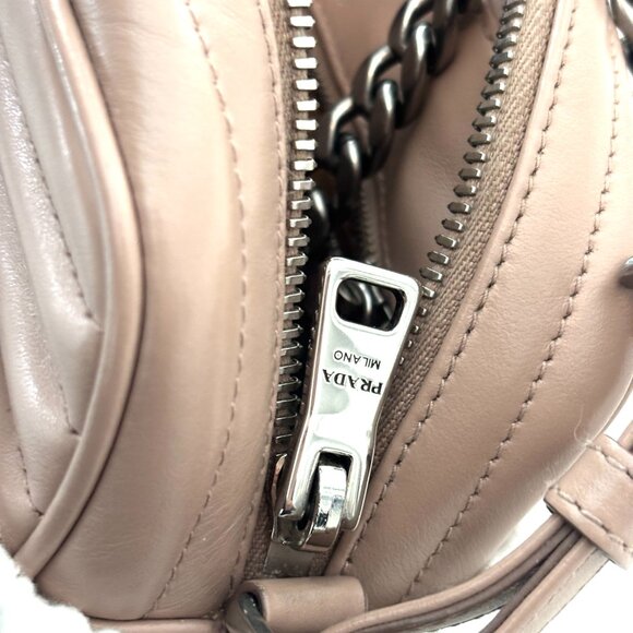 Prada Signature Diagramme Camera - Picture 4 of 9